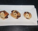 A picture of step 8 of Banana hazelnut choco rolls.