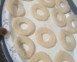 A picture of step 2 of Donuts.