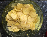 Foto del paso 2 de la receta: Nidos de Patatas con Parmesano y huevo