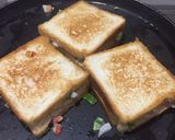 A picture of step 5 of Veg mayonnaise sandwich.