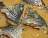 Foto langkah ke 4 dari resep Ikan mas arsik simpel.