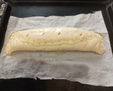 Foto del paso 5 de la receta: Pizza normal o sin gluten estirada o enrollado de pollo y queso