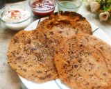 અચારી ગાર્લિક પરાઠા (Achari Garlic Paratha Recipe In Gujarati) રેસીપી સ્ટેપ4ફોટો