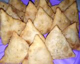 Foto langkah ke 9 dari resep Samosa isi Ragout sayur ^_^.