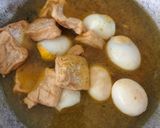 Foto langkah ke 4 dari resep Opor Telur Tahu.