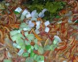 Foto langkah ke 5 dari resep Tumis Kulit Melinjo.