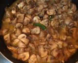 A picture of step 6 of Creamy Garlic Mushroom.