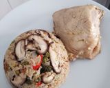 Gambar langkah 5 resipi Chicken and Mushroom Rice Cooker.