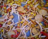 عکس مرحله 16 از دستور پیتزا با تاپینگ گوشت و سوسیس با خمیر فوری ۱۰ دقیقه ای solmaz