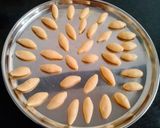 A picture of step 3 of Dry Gulab jamun.