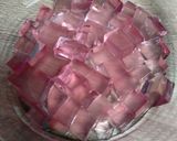 Foto langkah ke 1 dari resep Es rasa yougurt strawberry.