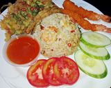 Foto langkah ke 8 dari resep Nasi Daun Jeruk Udang.