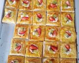 Foto langkah ke 7 dari resep Simple Fruit Puff Pastry.