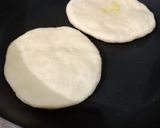 Foto langkah ke 8 dari resep Mozarella Pita Bread.