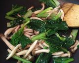 รูปขั้นตอนการทำที่ 3 ของ สปาเก็ตตี้หมึกดอง 塩辛のパスタ