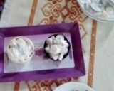 A picture of step 3 of Fruit cream salad in chocolate balls.