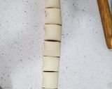 A picture of step 6 of Milk mantou.