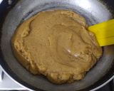 A picture of step 3 of Rajgira Halwa / Amaranth flour Halwa.