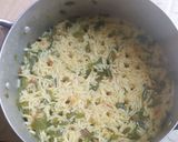 A picture of step 5 of Jollof rice with moringa.