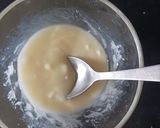 A picture of step 4 of Chickoo-chocochips icecream on white chocolate hearts.