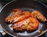 Foto langkah ke 3 dari resep Udang galah panggang madu.