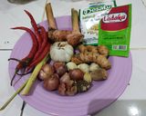 Foto langkah ke 1 dari resep Juhu Singkah Enyuh / Sayur Umbut Kelapa.
