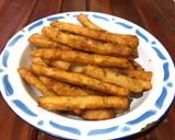 Foto langkah ke 5 dari resep Stik Singkong Keju.