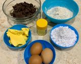 Foto langkah ke 1 dari resep Mini Brownies Donuts (versi simpel, plus pake donut maker).