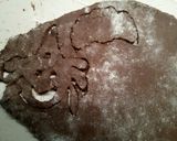 Foto del passaggio 6 della ricetta Pipistrelli e ragni Halloween. Biscotti alla banana e cacao