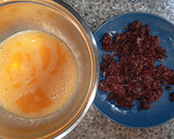 Foto del paso 5 de la receta: Tortilla de cebolla caramelizada y butifarró de ceba (morcilla de cebolla)