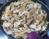 Foto del paso 13 de la receta: Pollo con Bambú, y Setas, estilo chino!!😋🍄🍗