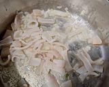 Foto del paso 3 de la receta: Caldero de arroz con almejas, gambas y calamar