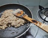 A picture of step 4 of Poppy Seeds or Khus Khus Halwa.