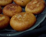 সুজির কাকরা পিঠে (Soojir kakra pithe recipe in Bengali) রেসিপি ধাপ - 10 ছবি