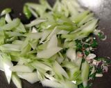 Foto langkah ke 4 dari resep Tumis labu Siam+toge.