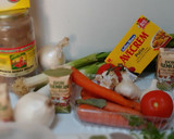 Foto del paso 2 de la receta: Muslitos pollo en crema de vino blanco sin lactosa