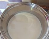 Foto langkah ke 1 dari resep Homemade Plain Yogurt.