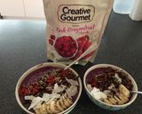 A picture of step 6 of Dragon Fruit Smoothie Bowls.