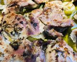A picture of step 7 of Tarragon Chicken Thighs with Veggies 😁😁😁.