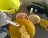 A picture of step 1 of Vanilla cake#author marathon.
