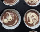 A picture of step 4 of Eggless Vanilla Choco Marble Muffins.