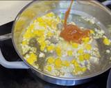 Foto del paso 2 de la receta: Guiso de calamar y pescado (rape, bacalao)