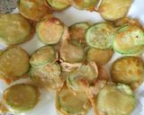 Foto del paso 5 de la receta: Rodajas de calabacín en tempura