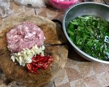 รูปขั้นตอนการทำที่ 2 ของ หมูสับคั่วพริกใบกระเพรา