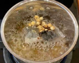 Foto langkah ke 2 dari resep Teh susu rempah.