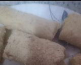 A picture of step 5 of Pizza pockets.