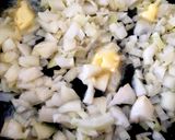 A picture of step 1 of My two potato Cottage Pie. 😘.