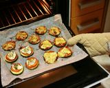 A picture of step 9 of Zucchini Mini Pizzas with Ham and Manchego Cheese 🌱🍕.