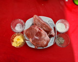 Foto del paso 1 de la receta: Pierna de cerdo a la naranja con aderezo de champiñón con piña