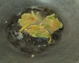 Foto langkah ke 3 dari resep Simple Kakiage.